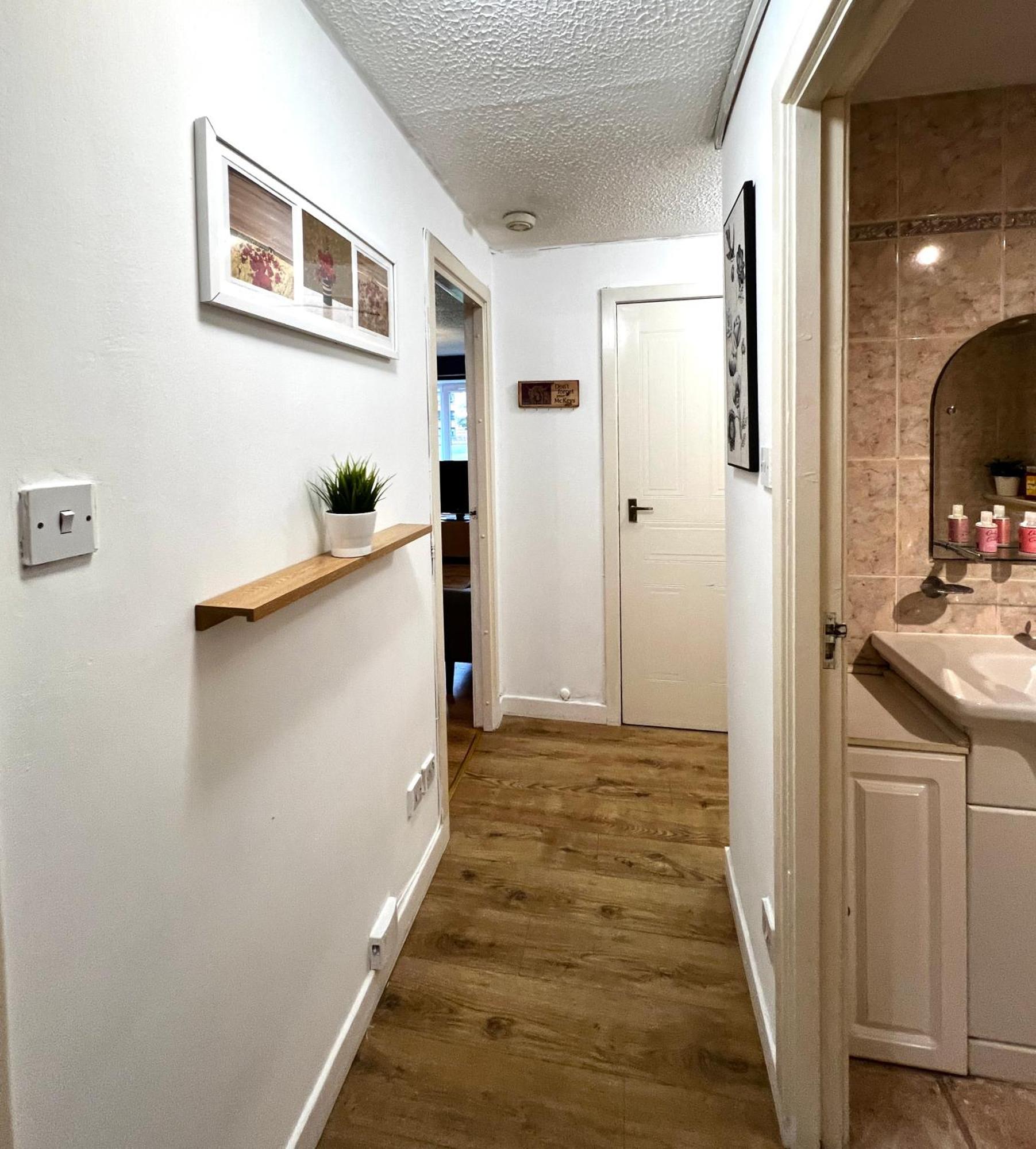 Ground Floor Flat With Free Parking & Wifi Lejlighed Glasgow Eksteriør billede
