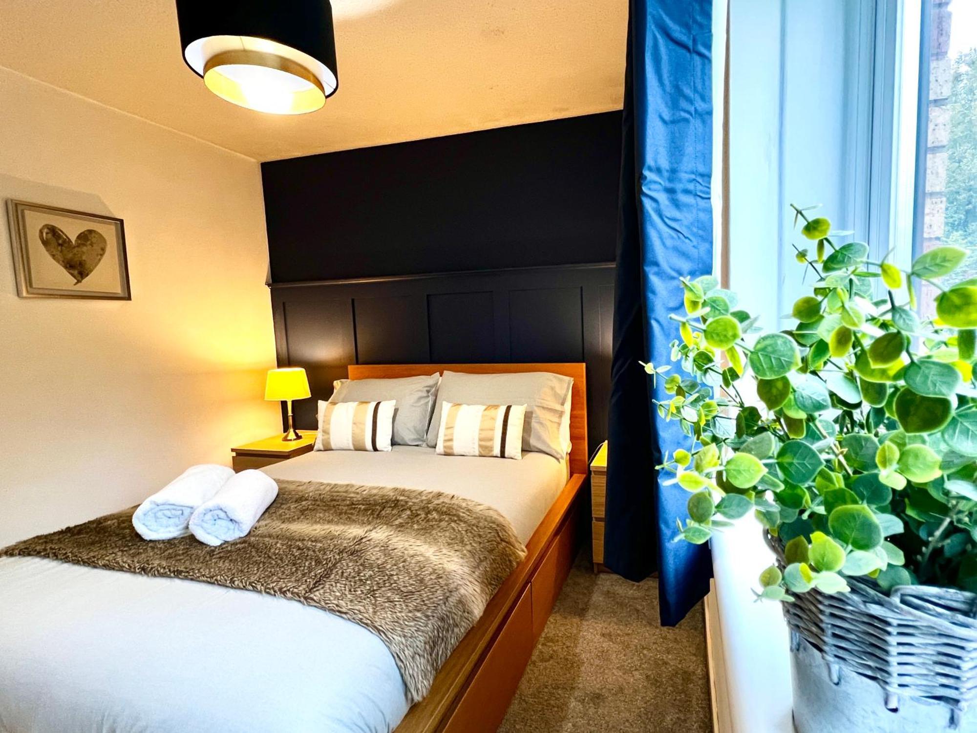 Ground Floor Flat With Free Parking & Wifi Lejlighed Glasgow Eksteriør billede