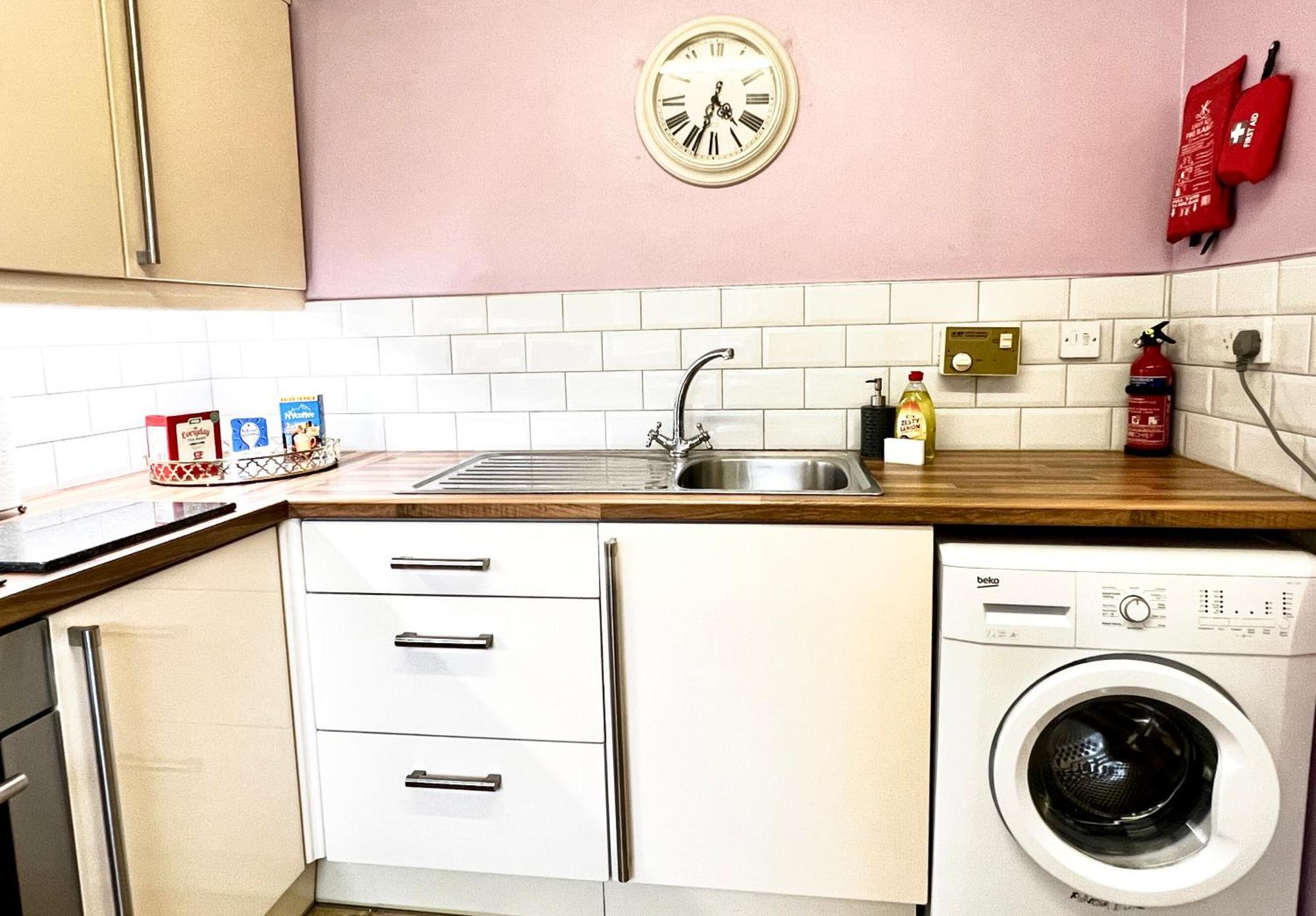 Ground Floor Flat With Free Parking & Wifi Lejlighed Glasgow Eksteriør billede
